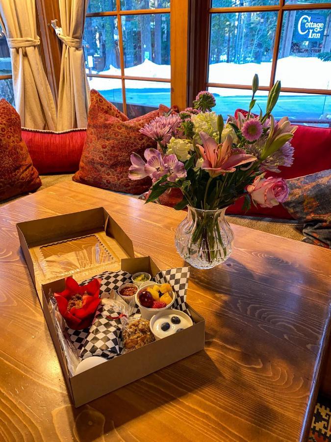 Cottage Inn At Lake Tahoe (Adults Only) タホシティ エクステリア 写真